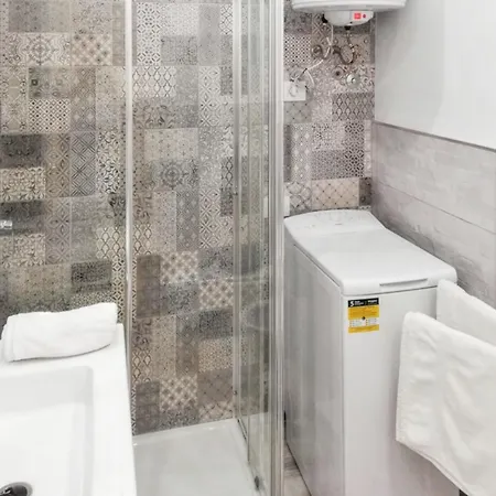 Charming Near With Pool Apartament *